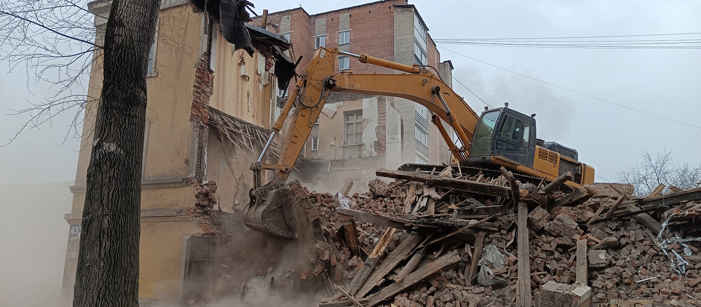 Услуги по сносу и демонтажу старых домов, строений и сооружений в Кувшиново